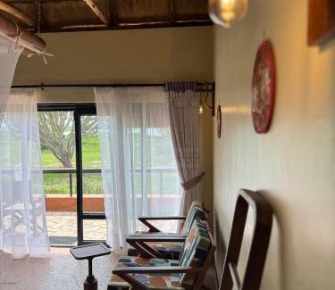 Kasese Cabine | Ihamba Lakeside Safari Lodge