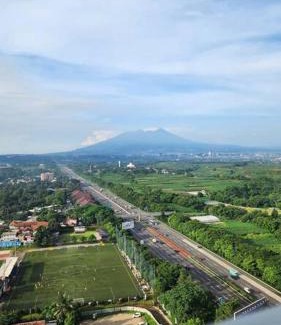 Kedungmanggu Appartement | Ikiru Sanctuary - 1 King Bed with Mountain View