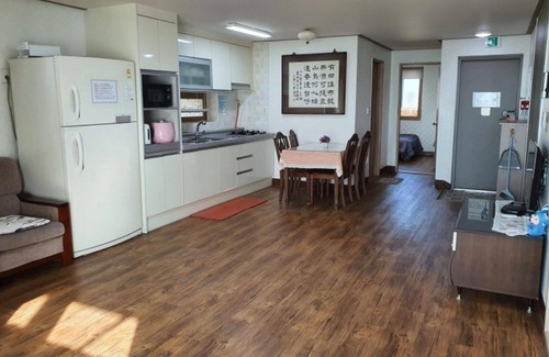 Iksan Maison | Iksan Sky Forest Pension