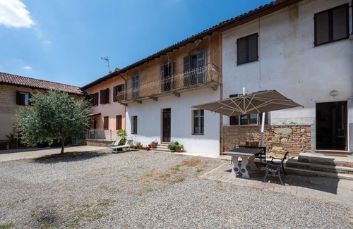 Grazzano Badoglio Appartement | Il Borghetto by Interhome