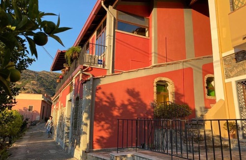 Motta San Giovanni Maison | Il casale del Vecchio Borgo