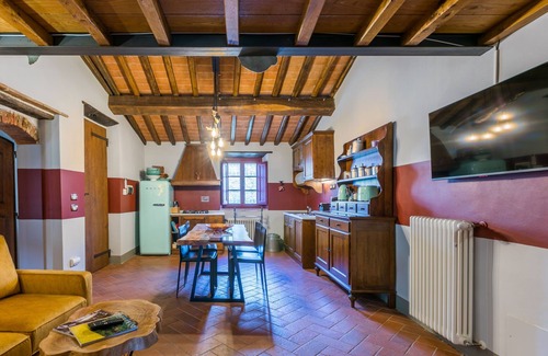 Gaiole in Chianti Appartement | Il Cinghiale by Interhome