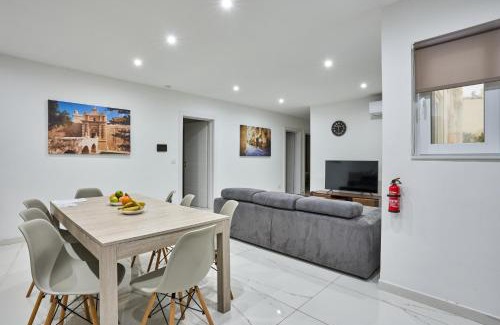 Marsaskala Appartement | Il-Girna- Modern Seaside Accommodation