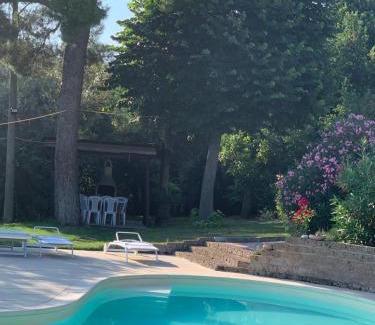 San Costanzo Lit Et Petit-Déjeuner | Il Lauro