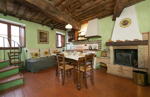 Chianni Maison | Il Mirtillo - Une oasis de paix dans un village italien médiéval