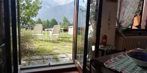Sauze d'Oulx Appartement | Il Nido - Delizioso alloggio presso il centro con vista spettacolare e giardino