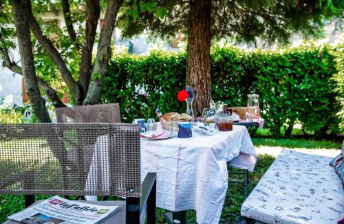 Issogne Lit Et Petit-Déjeuner | Il Pellegrino