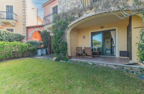 Porto San Paolo Appartement | Il Poggio A3 With Shared Pool - Happy Rentals