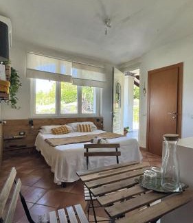 Montecalvo Versiggia Lit Et Petit-Déjeuner | Il Sassoscritto Bed and Breakfast