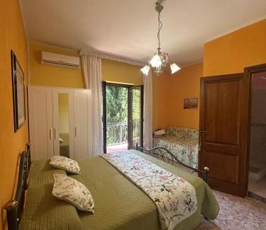 Colle di Tora Lit Et Petit-Déjeuner | Il Tulipano sul Lago