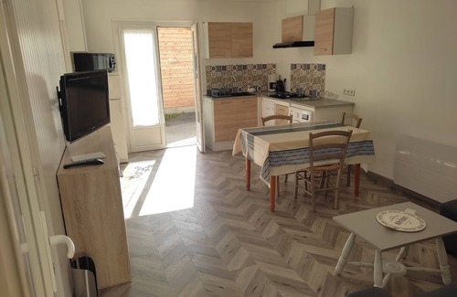 Saint-Vincent-sur-Oust Maison | Ile aux pies, petite maison