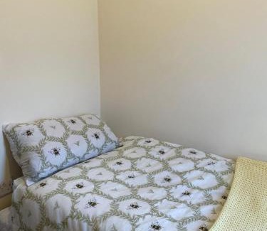 Loxford Maison | Ilford Express Room in East London