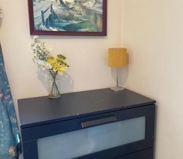 Loxford Maison | Ilford Express Room in East London