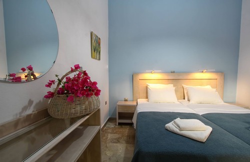 Paralia Agias Fotinis Maison | Ilioxenia Studio & Apartments