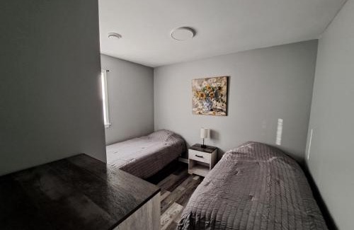 Streator Maison | Illini Hideaway