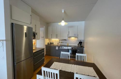 Lahti Appartement | Ilmastoitu 55 m2 huoneisto saunalla Lahden satamassa