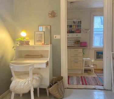 Turku Appartement | Iloinen taiteilijakoti