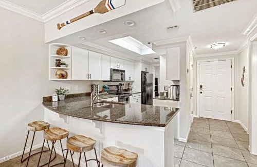Highland Lake Estates Maison | ILT 2106 Lakeside Haven