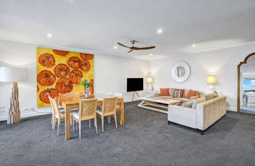 Palm Beach Maison | Iluka Palm Cove Penthouse