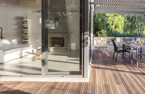 Steni Vala Villa | Ilya Villa Sleeps 4 (2 Bedrooms) in Alonnisos, Îles Sporades, Iles Grecques,