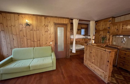 Corgnolaz Appartement | Im Skigebiet auf autofreier Alm zwischen den höchsten Bergen der Alpen.