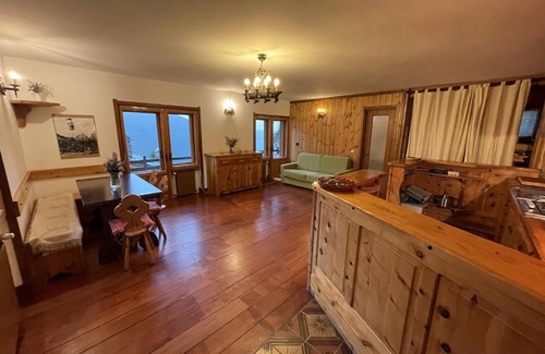 Corgnolaz Appartement | Im Skigebiet auf autofreier Alm zwischen den höchsten Bergen der Alpen.