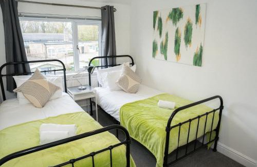 Cribbs Causeway Maison | Imagination by Olauda SA - 3 bed House with Free Parking
