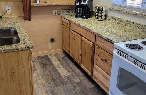 Cripple Creek Maison | Cripple Creek Cozy Cottage pour 2 personnes avec bain à remous