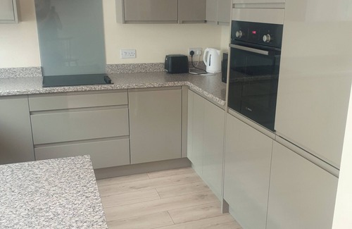 Severn Beach Maison | Immaculate 3-Bed House in Bristol with fast wifi