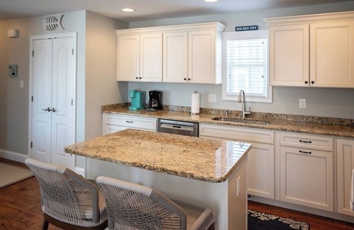 Townsend's Inlet Maison | Immaculate 6 bed home with Ocean and bay views