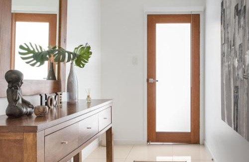 Wooloowin Appartement | Immaculate Apartment close to Brisbane City and Airport
