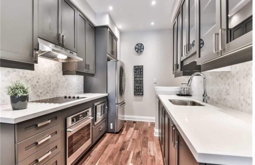 Lawrence Park Maison | Immaculate Executive Townhouse