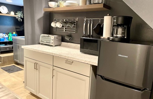 Bergenfield Appartement | Immaculate Newly Renovated 1 Bedroom Apt Near NYC