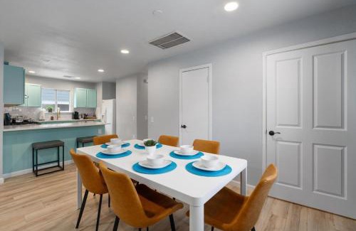 St. Johns Maison | Immediate Access to Highway 35 - Remodeled Haven