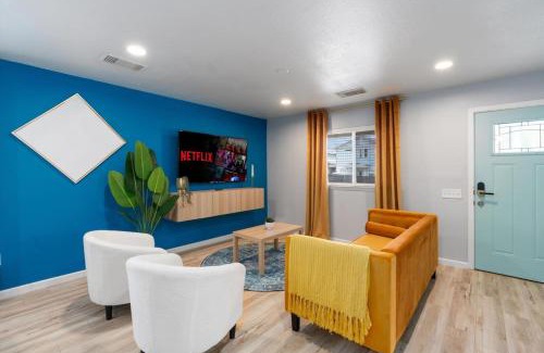 St. Johns Maison | Immediate Access to Highway 35 - Remodeled Haven