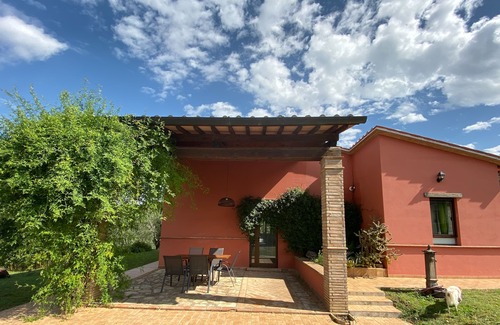 Corciano Maison | Une merveilleuse villa avec piscine plongée dans la nature