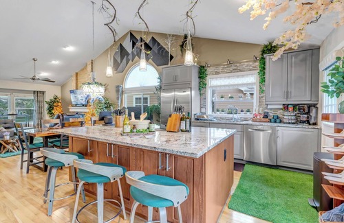 Lakewood Maison | Immersive Spa Retreat - A Fantasy Smart House