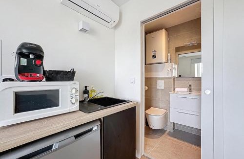Coudes Appartement | Immeuble complet, 24 couchages, centre ville, proche A75