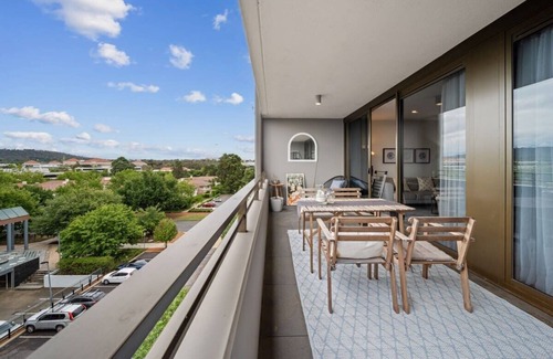 Barton Appartement | Impeccable 1-Bed with Alfresco Dining in Barton