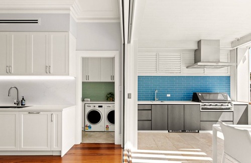 Petersham Maison | Impeccably Chic 4-Bed Home with Spa & Pool