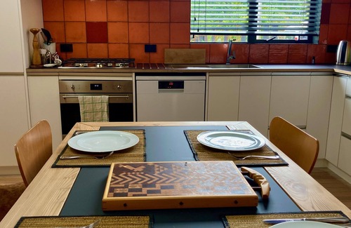 Thames Appartement | Impressive renovation a 10-minute walk from the heritage part of Thames