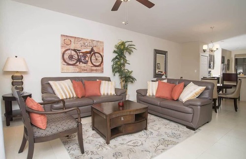 Coco Copropriété | Impressively designed and decorated 3rd-floor space overlooking pool in Coco