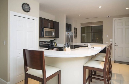 Coco Copropriété | Impressively designed and decorated 3rd-floor space overlooking pool in Coco