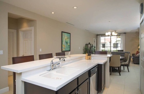 Coco Copropriété | Impressively designed and decorated 3rd-floor space overlooking pool in Coco