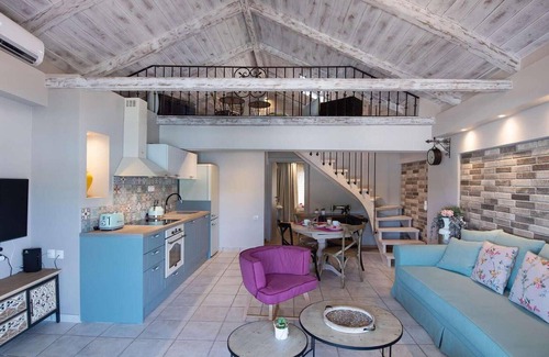 Vlicho Appartement | In a great location just outside Nidri town, enjoy the waterfront of Vlicho Bay and the fabulous sea