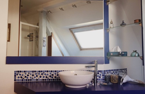 Saverne Maison | En Alsace avec Annie ! Chambre côté cour
