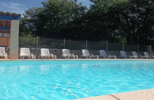 Balazuc Maison | A Balazuc (village classé) : gite 4 p + piscine et rivière !