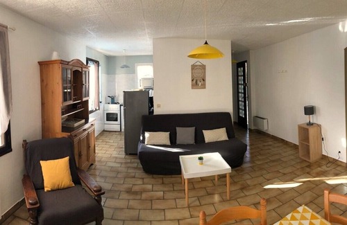Balazuc Maison | A Balazuc (village classé) : gite 2 p + piscine et rivière !
