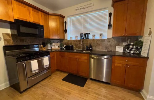 Berwyn Maison | in Berwyn - 3 bedrooms available
