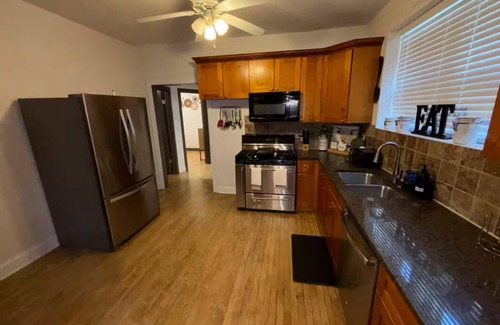 Berwyn Maison | in Berwyn - 3 bedrooms available